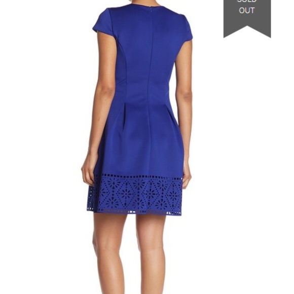 Vince Camuto Black Laser CutFlare Scuba Dress NWT - Picture 2 of 6